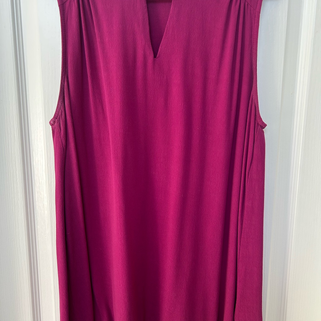 Sleeveless Magenta Keyhole Top